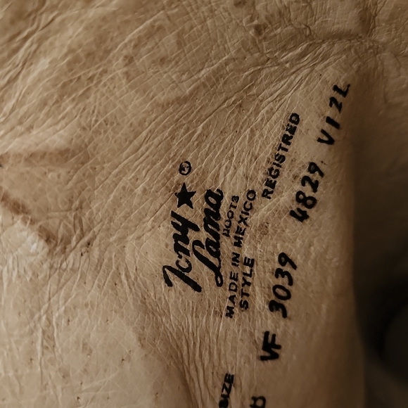 **HOST PICK!!**🎉🎉 Fabulous Tony Lama Peacock Feather Cowgirl  Boots 🦚 - Picture 12 of 16